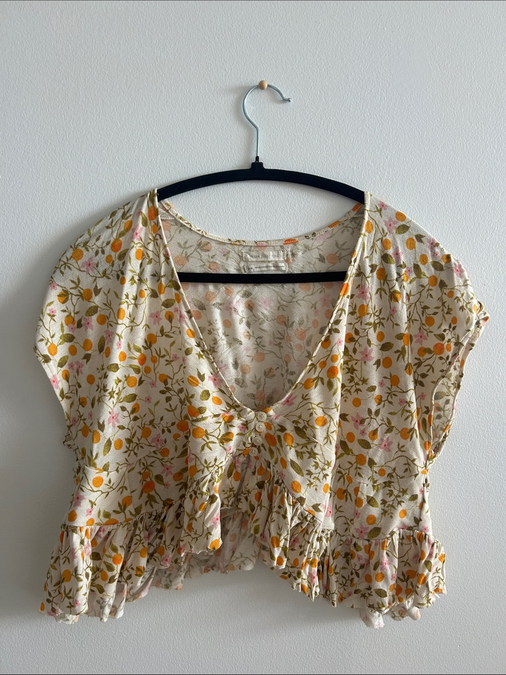 UrbanOutfitters Ruffle Cropped Light Summer Blouse with Oranges and Florals